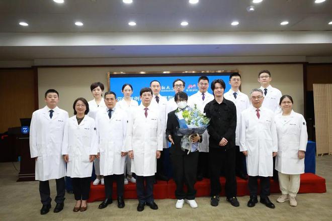 知名歌手在浙江接受心肝移植手術(shù)今天出院！本人發(fā)長(zhǎng)文：感謝祖國(guó)感謝杭州(圖2)
