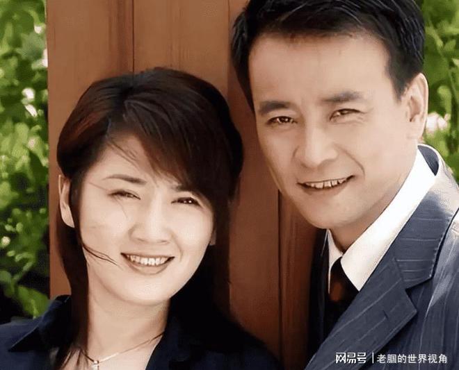 恩愛十幾年難抵殘酷現(xiàn)實(shí)？羅鋼娶小23歲郝蕾年齡差原來不算坎(圖6)